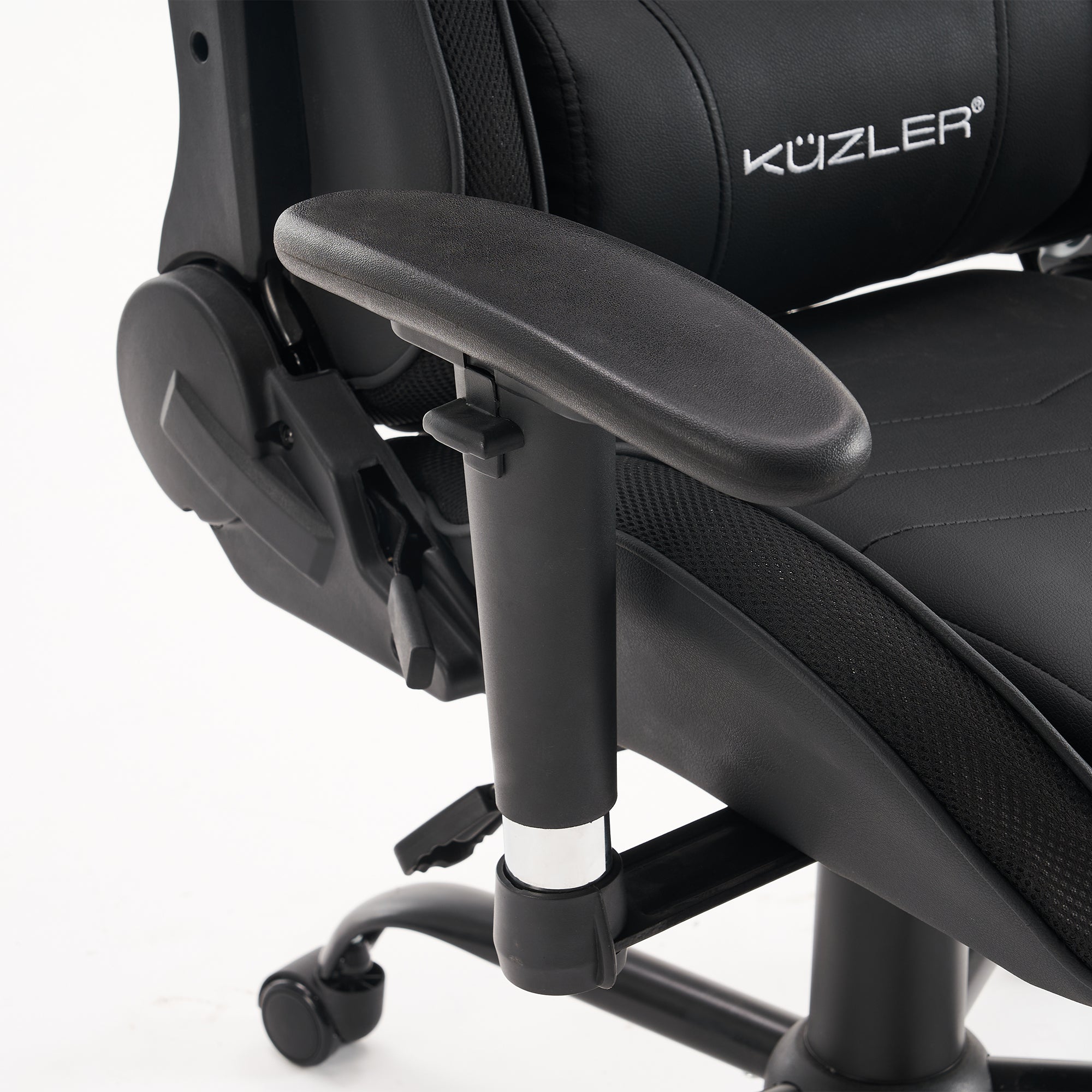 Silla gamer con luces LED y base metálica ergonómica ajustable